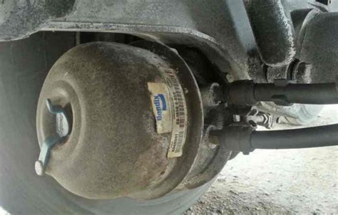 Symptoms Of A Bad Air Brake Chamber: Easy Fixes!